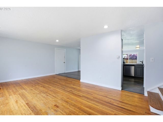 1203 Ne 190TH Pl, Portland, OR 97230