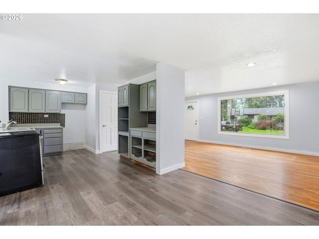 1203 Ne 190TH Pl, Portland, OR 97230