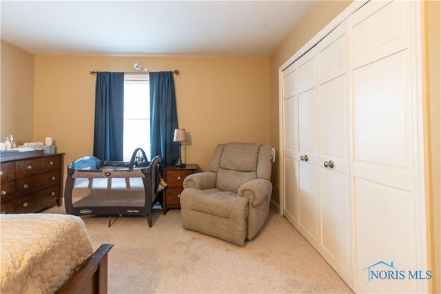 2218 Willowtree Lane, Maumee, OH 43537