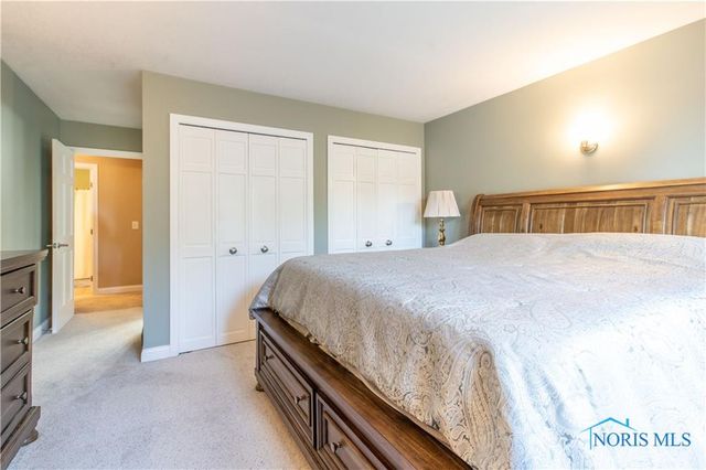 2218 Willowtree Lane, Maumee, OH 43537