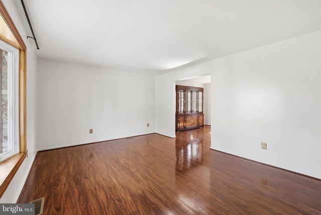 817 FALCON DR, Upper Marlboro, MD 20774