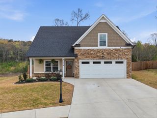 5102 Oop Road, Chattanooga, TN 37416