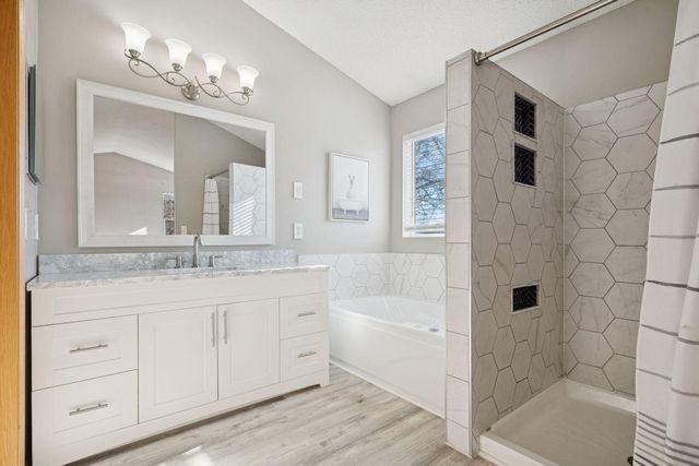 16889 79th Avenue N, Maple Grove, MN 55311