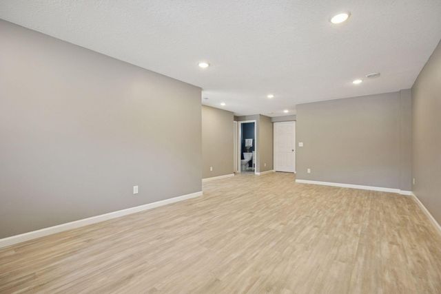 16889 79th Avenue N, Maple Grove, MN 55311