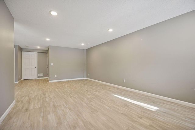 16889 79th Avenue N, Maple Grove, MN 55311