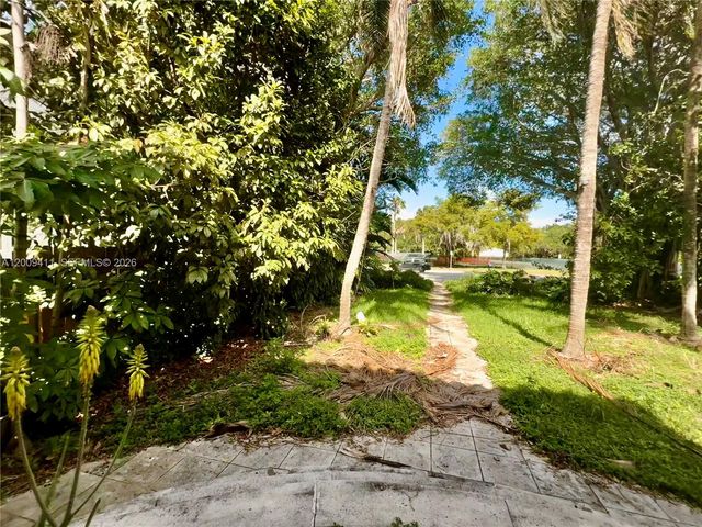 8740 NE 2nd Ave 8740, El Portal, FL 33138