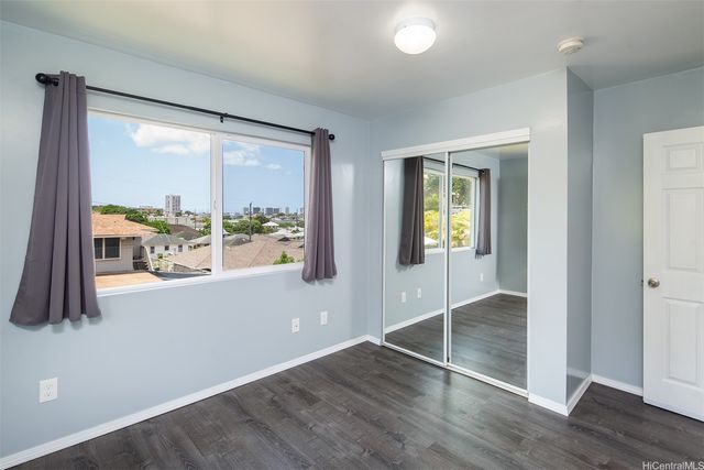 3533 Hinahina Street, Honolulu, HI 96816