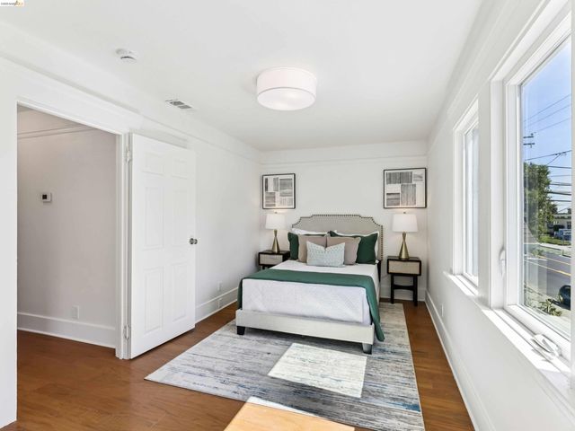 425 Central Ave, Alameda, CA 94501