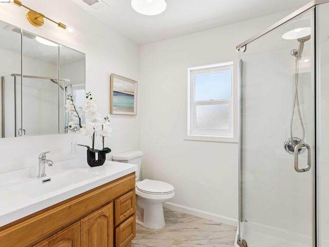 425 Central Ave, Alameda, CA 94501