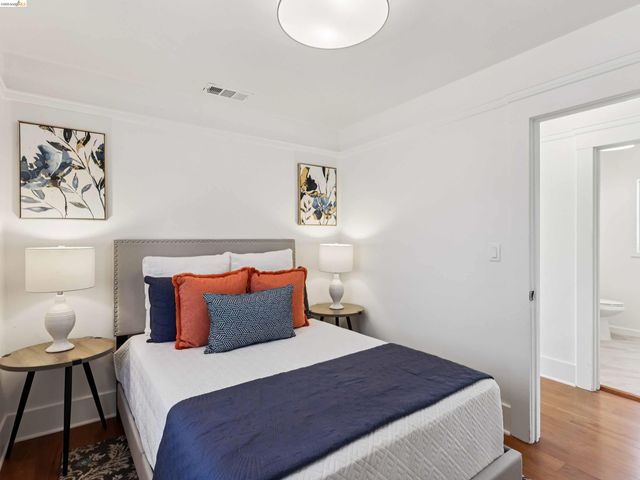 425 Central Ave, Alameda, CA 94501