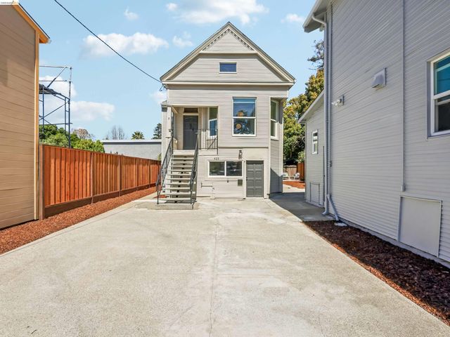 425 Central Ave, Alameda, CA 94501