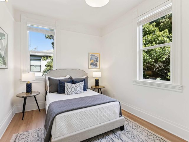 425 Central Ave, Alameda, CA 94501