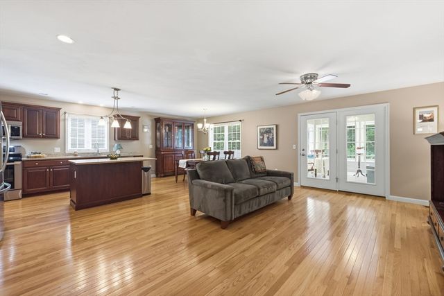 39 Russell Farm Dr 39, Methuen, MA 01844