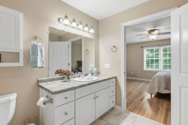 39 Russell Farm Dr 39, Methuen, MA 01844
