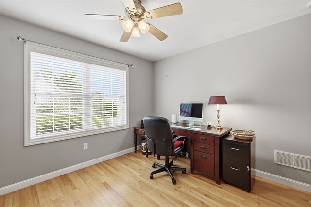 39 Russell Farm Dr 39, Methuen, MA 01844