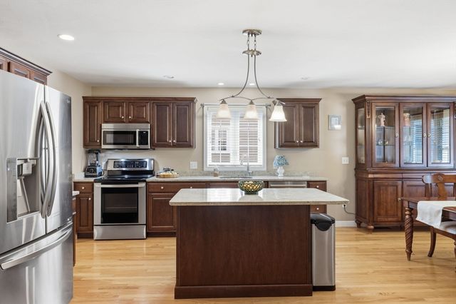 39 Russell Farm Dr 39, Methuen, MA 01844
