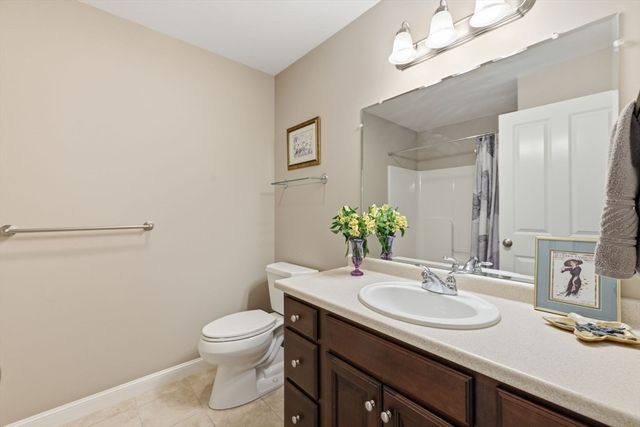 39 Russell Farm Dr 39, Methuen, MA 01844