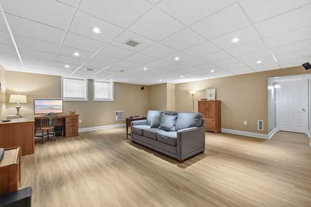 39 Russell Farm Dr 39, Methuen, MA 01844
