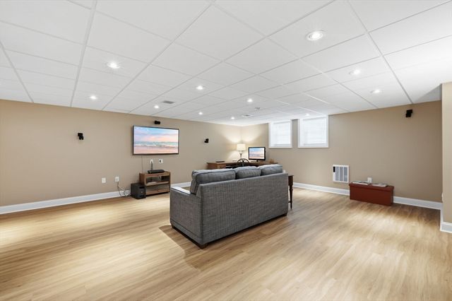 39 Russell Farm Dr 39, Methuen, MA 01844
