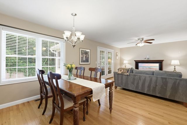 39 Russell Farm Dr 39, Methuen, MA 01844