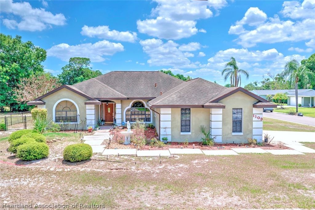 1109 Hammock Road, Sebring, FL 33870
