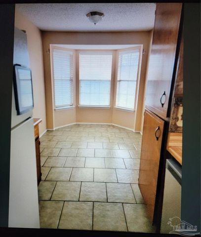 1500 Johnson Ave 221, Pensacola, FL 32514