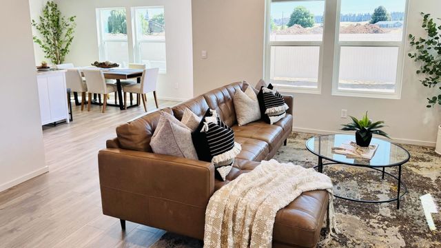 5811 S Zabo Rd, Spokane, WA 99224