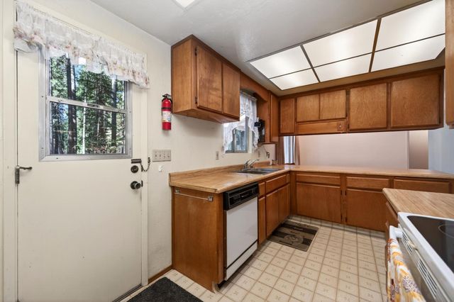 20191 Kit Ct, Volcano, CA 95689