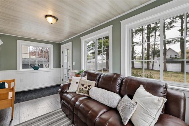 36 Lamprey Street, Manchester, NH 03102