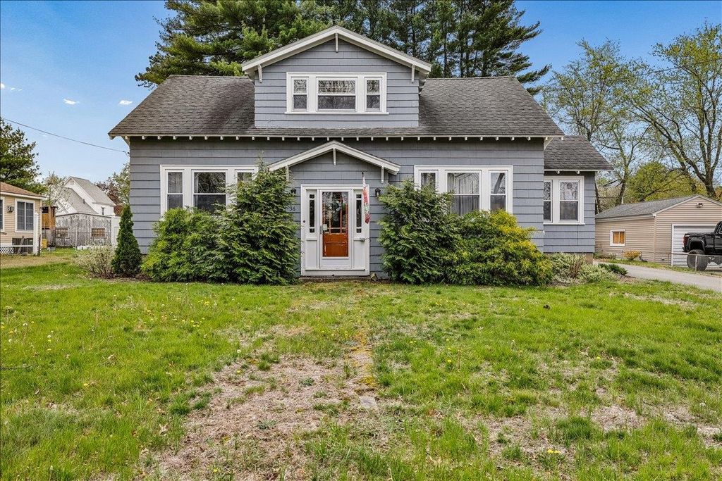 36 Lamprey Street, Manchester, NH 03102