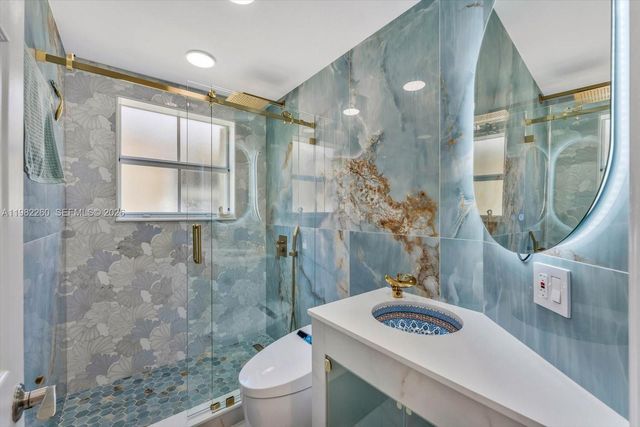 9057 SW 161st Ter, Palmetto Bay, FL 33157