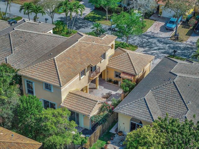 9057 SW 161st Ter, Palmetto Bay, FL 33157