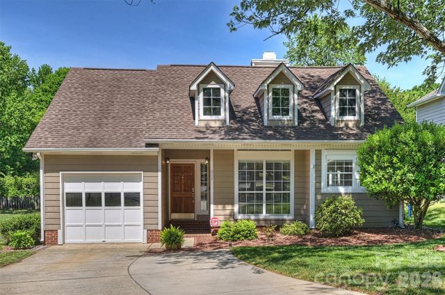 821 Mill Run Drive, Charlotte, NC 28209