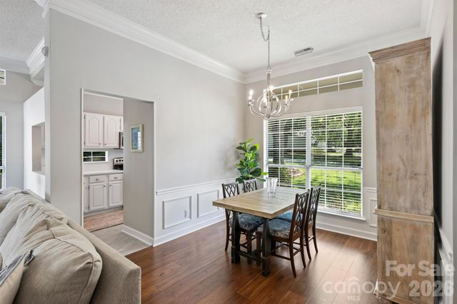 821 Mill Run Drive, Charlotte, NC 28209