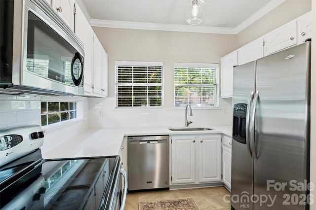 821 Mill Run Drive, Charlotte, NC 28209