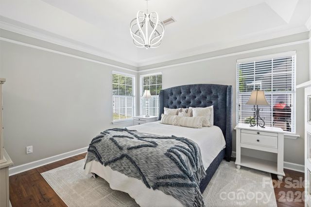 821 Mill Run Drive, Charlotte, NC 28209
