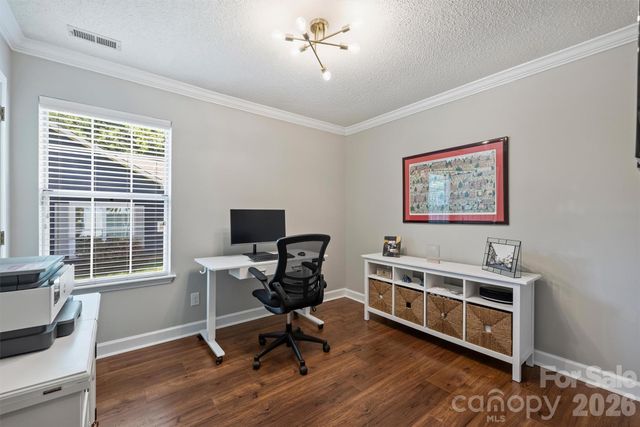 821 Mill Run Drive, Charlotte, NC 28209