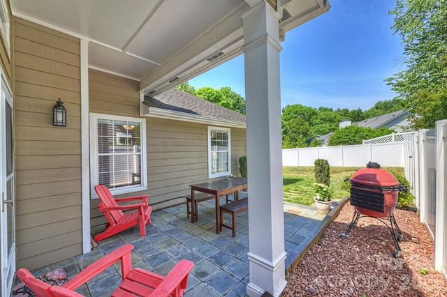 821 Mill Run Drive, Charlotte, NC 28209