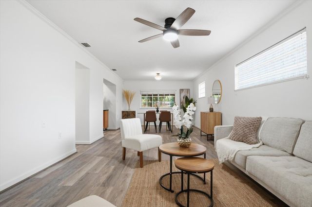 460 NW 136th Street, North Miami, FL 33168