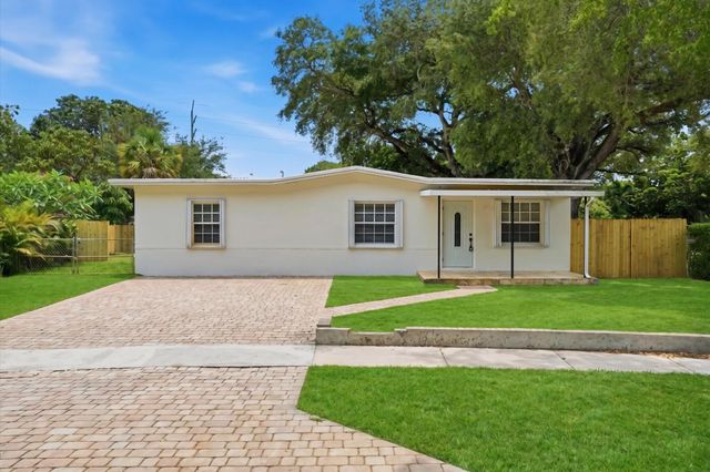460 NW 136th Street, North Miami, FL 33168