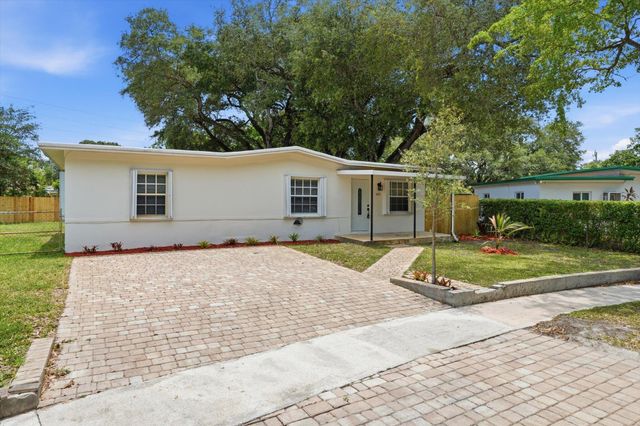460 NW 136th Street, North Miami, FL 33168