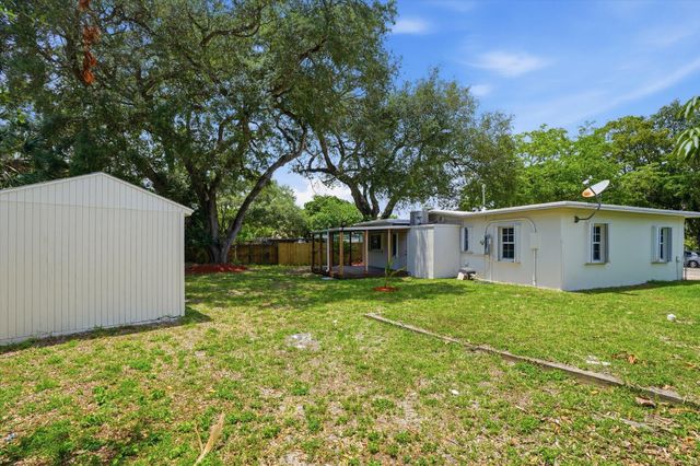 460 NW 136th Street, North Miami, FL 33168