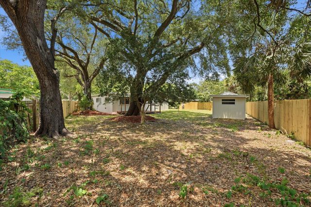 460 NW 136th Street, North Miami, FL 33168