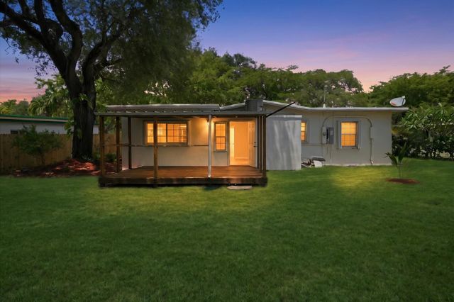 460 NW 136th Street, North Miami, FL 33168