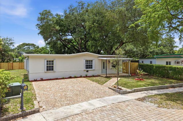 460 NW 136th Street, North Miami, FL 33168