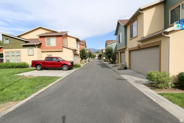 3792 W LILAC HEIGHTS DR, South Jordan, UT 84095