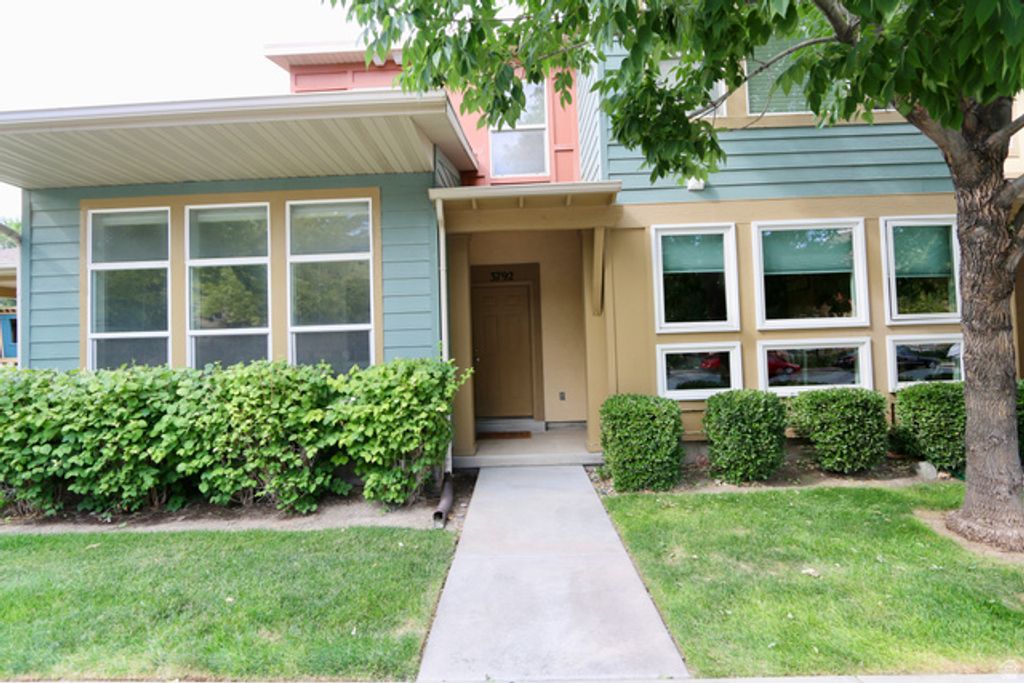 3792 W LILAC HEIGHTS DR, South Jordan, UT 84095