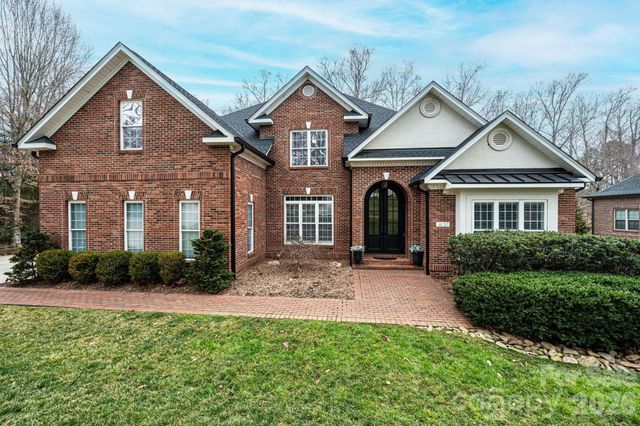 4137 2nd Street NW, Hickory, NC 28601