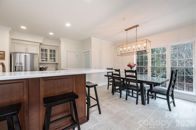 4137 2nd Street NW, Hickory, NC 28601