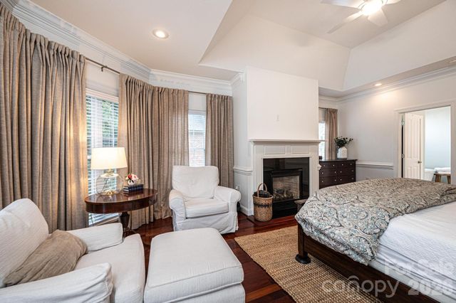 4137 2nd Street NW, Hickory, NC 28601